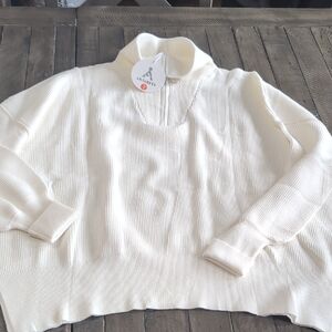 Averest Women's Cream Turtleneck Sweater